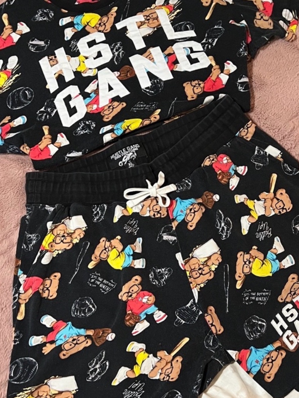 HSTL GANG Bear Graphic Lounge Set - Black with Multicolor Bears Size XL